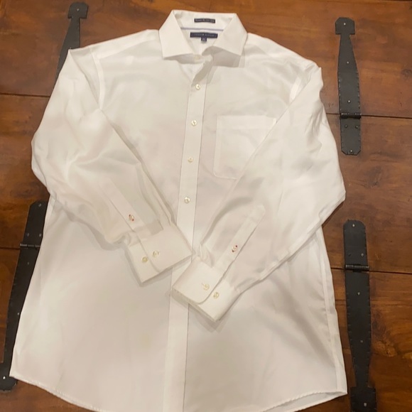 Tommy Hilfiger Other - NWOT: Tommy Hilfiger Non Iron Cotton Shirt